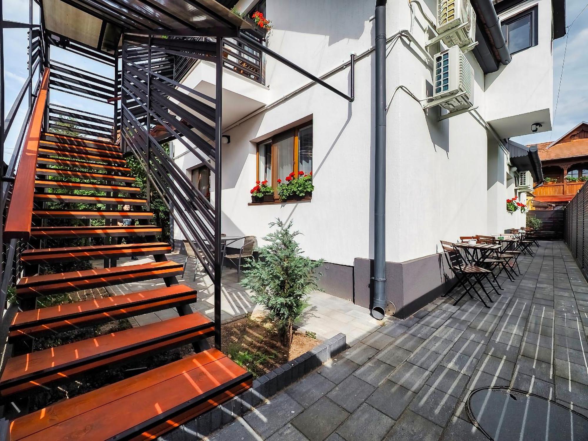 Ben Apartments Sibiu Esterno foto